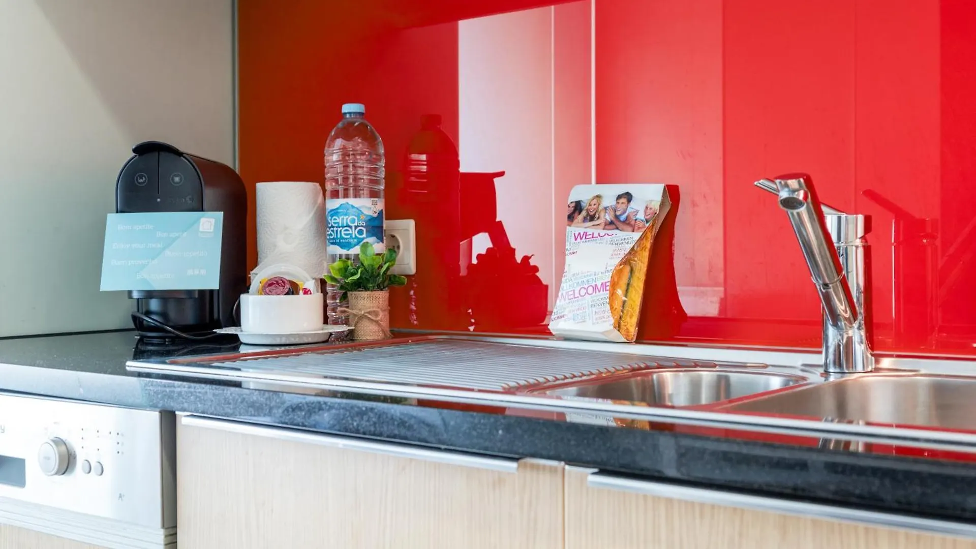 Beguest Premium Lisbon Suites 0*,